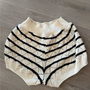 Zara Black and White Knit Bloomers Shorts